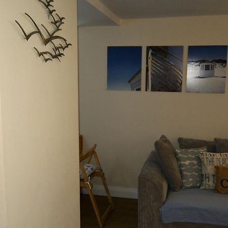 Superb Cintra Beachside Apartments Лландидно Номер фото